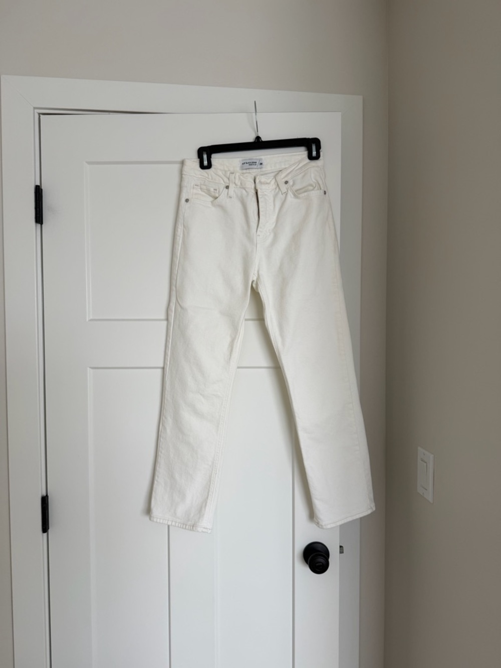 Just Black Off-White Straight-Leg Jeans